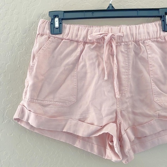 Volcom Pink ‘Sunday Strut’‎ Shorts - Picture 4 of 10